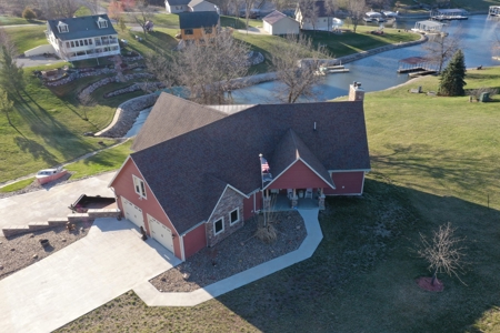 Lake Thunderhead Home for Sale | 4BR Waterfront in Unionville MO - image 2