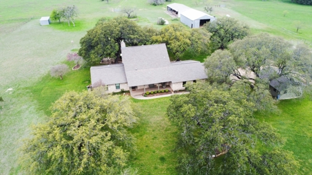 Rancho Roble: A Luxurious Countryside Retreat - image 3