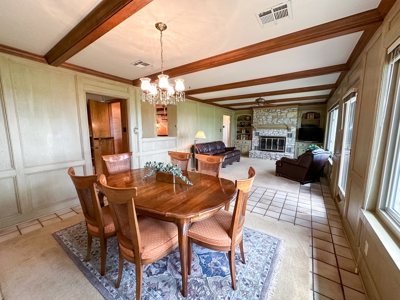 Rancho Roble: A Luxurious Countryside Retreat - image 20