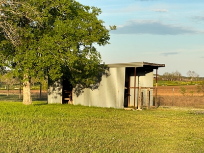 Rancho Roble: A Luxurious Countryside Retreat - image 43