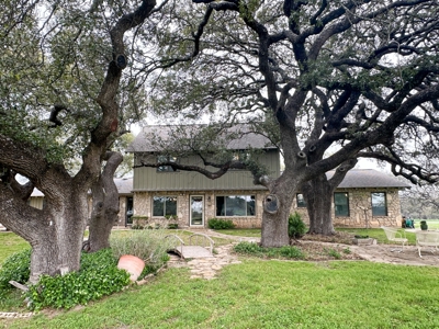 Rancho Roble: A Luxurious Countryside Retreat - image 34