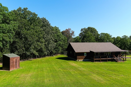 Log Style Home With Acreage For Sale Near Van Buren Missouri - image 39