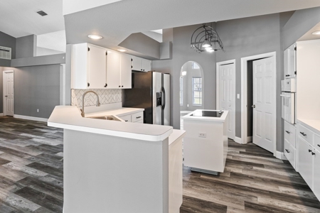 Morriston FL Fully Remodeled Home in Country Setting 5+ acre - image 8