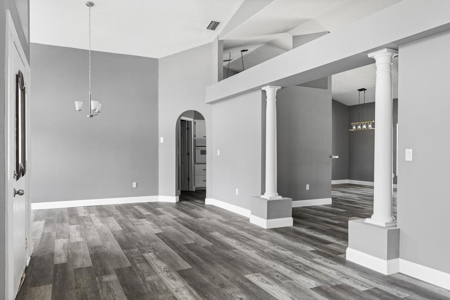 Morriston FL Fully Remodeled Home in Country Setting 5+ acre - image 3