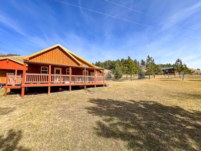 Private Mountain Home For Sale On Acreage Central Montana - image 12