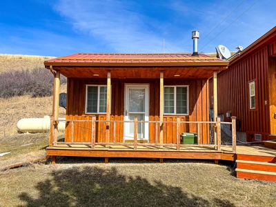 Private Mountain Home For Sale On Acreage Central Montana - image 2