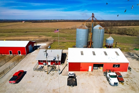 Grace Farms Tract 9 - 338 Acres, Pasture with Feedlot - image 3