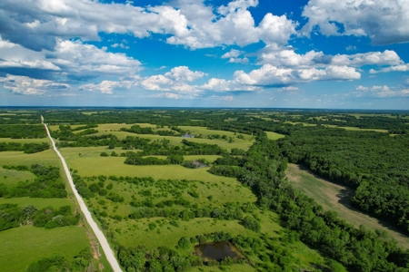 182 Acres, Pasture, Gentry County Missouri - image 4