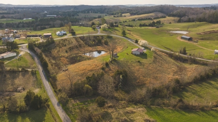 3 Bedroom Country Home on 6 Acres in Bulls Gap, Tennessee - image 13