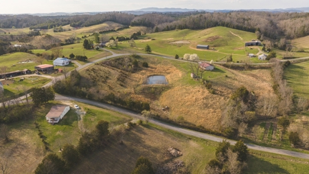 3 Bedroom Country Home on 6 Acres in Bulls Gap, Tennessee - image 14