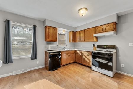 Charming 3 Bedroom in Baraboo WI - image 9