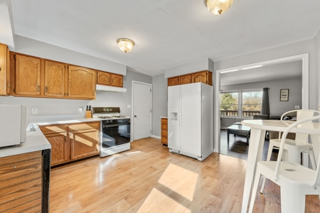 Charming 3 Bedroom in Baraboo WI - image 10