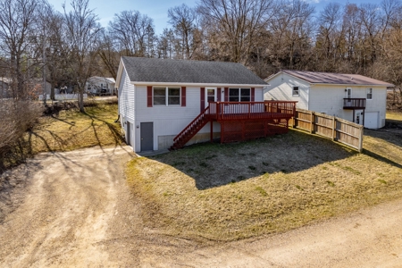 Charming 3 Bedroom in Baraboo WI - image 20