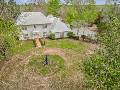 Custom Home on 50ac for Sale in Southeast LA - image 4