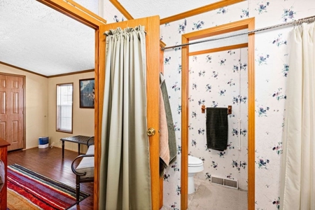 Manufactured Home in 55+ Community For Sale in Sturgeon Lake - image 18
