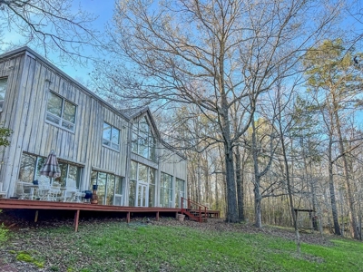 Country Home and Land for Sale in Hinds County, MS - image 39