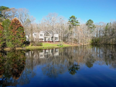 Country Home and Land for Sale in Hinds County, MS - image 1