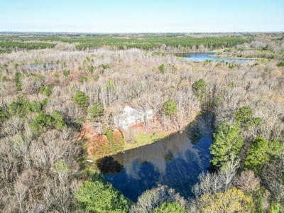 Country Home and Land for Sale in Hinds County, MS - image 5