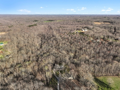 Serene Country Estate on 7 Acres: A Blend of Rustic Charm - image 47