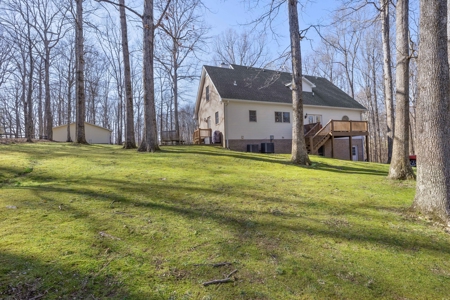 Serene Country Estate on 7 Acres: A Blend of Rustic Charm - image 34
