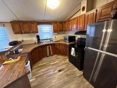 Lakeview Home in Byrdstown, Tennessee - image 10