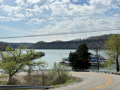Lakeview Home in Byrdstown, Tennessee - image 31