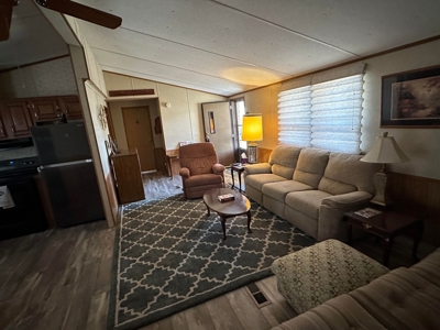 Lakeview Home in Byrdstown, Tennessee - image 8
