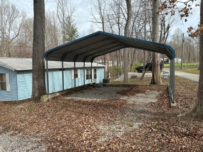 Lakeview Home in Byrdstown, Tennessee - image 21