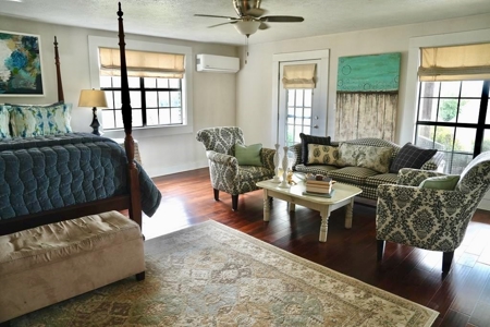 Country Home and Pastureland for Sale in Southwest MS - image 16