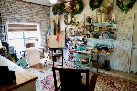 Country Home and Pastureland for Sale in Southwest MS - image 19