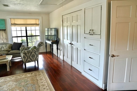 Country Home and Pastureland for Sale in Southwest MS - image 5
