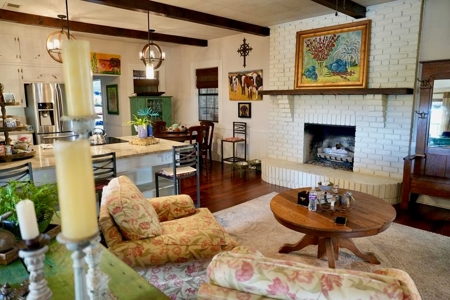 Country Home and Pastureland for Sale in Southwest MS - image 9