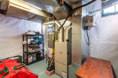 3 Bedroom Tudor Style Home in Harlan, Iowa With Garage - image 32