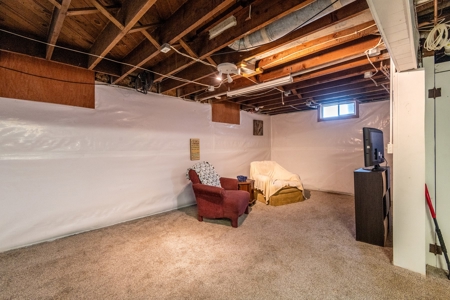 3 Bedroom Tudor Style Home in Harlan, Iowa With Garage - image 23