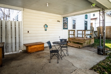 3 Bedroom Tudor Style Home in Harlan, Iowa With Garage - image 27