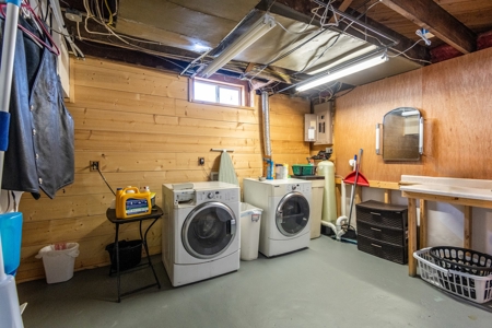 3 Bedroom Tudor Style Home in Harlan, Iowa With Garage - image 25