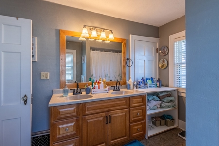 3 Bedroom Tudor Style Home in Harlan, Iowa With Garage - image 17