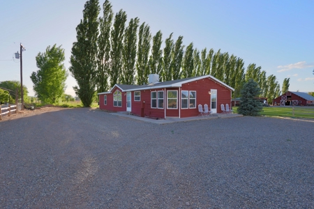 Property For Sale 2 Homes and Wedding or Event Venue Business - image 15