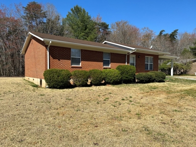 Brick Ranch Home for Sale in Patrick Springs VA - image 23