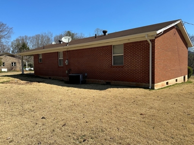 Brick Ranch Home for Sale in Patrick Springs VA - image 19