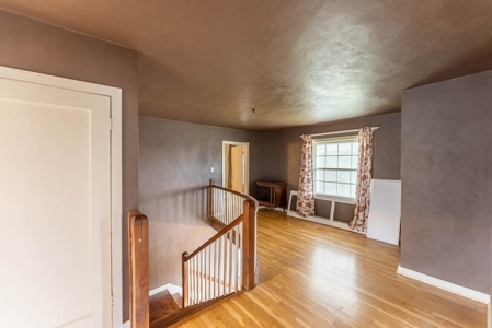 Home in town, Oregon County, Missouri - image 19