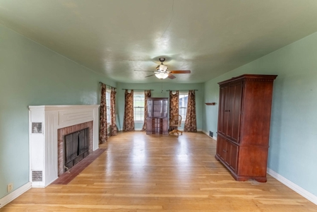 Home in town, Oregon County, Missouri - image 14