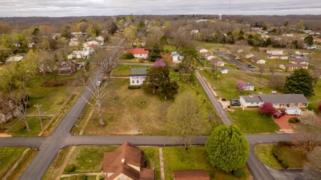 Home in town, Oregon County, Missouri - image 31