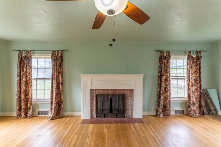 Home in town, Oregon County, Missouri - image 12