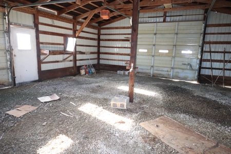 Country home on 1.5 acres with barns - image 13