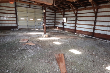 Country home on 1.5 acres with barns - image 12