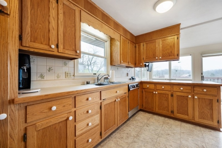Country Home & Farmland for Sale in Pembroke VA - image 9
