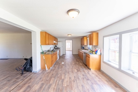 Country Home and Acreage in Oregon County, Missouri - image 12
