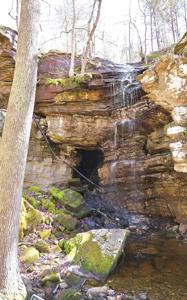 Hunting Land With Caves And Cabins For Sale In Arkansas - image 5