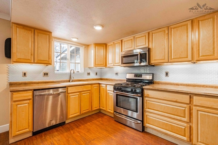 Home for Sale in Wasilla, AK - image 12